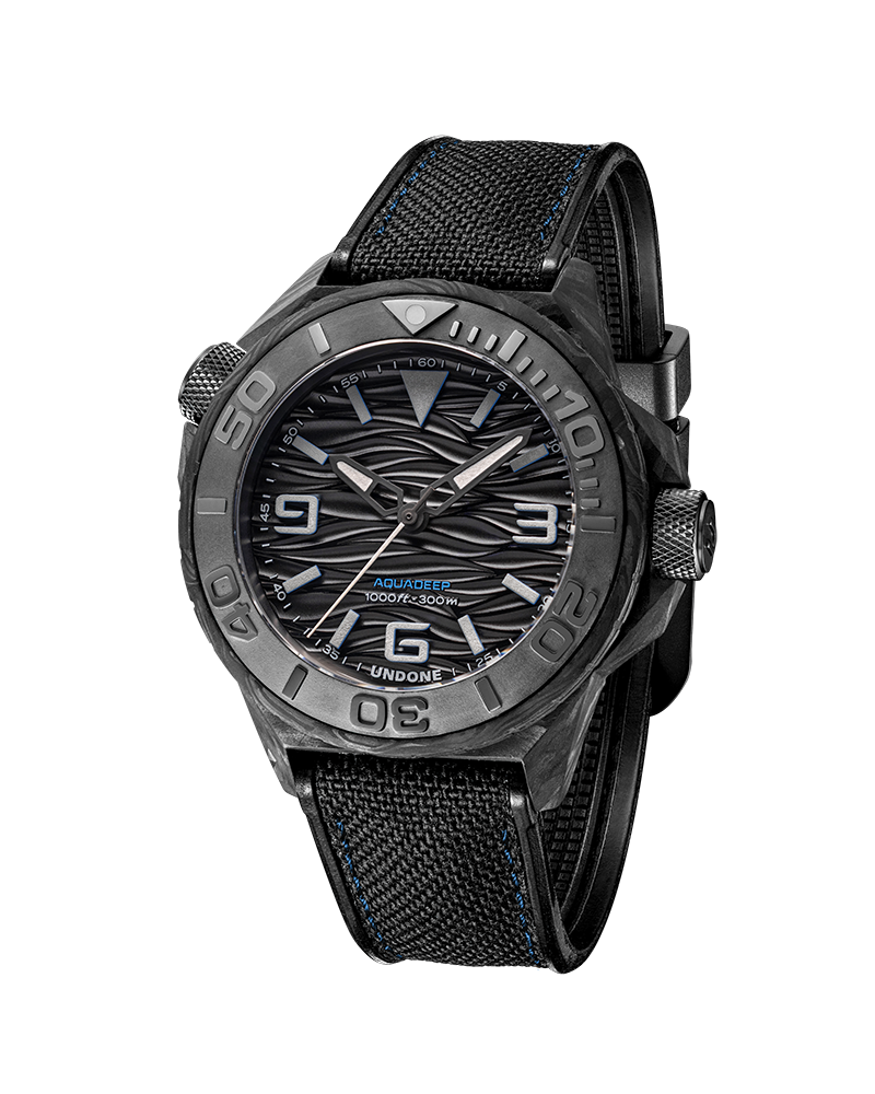 Aqua Carbon Maggy